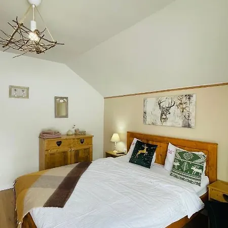 Casa De Sub Munte *