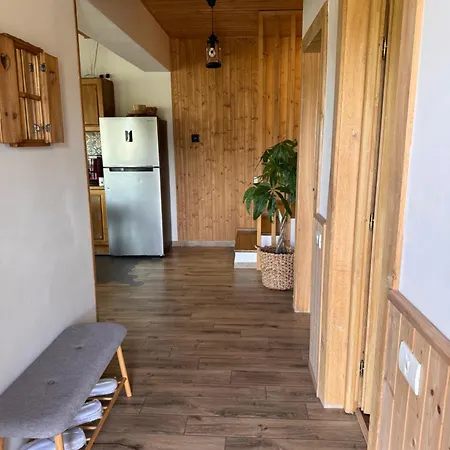 Casa De Sub Munte Case de vacanță