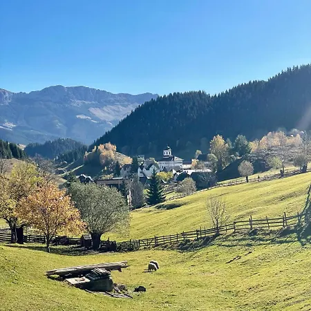 Case de vacanță Casa De Sub Munte